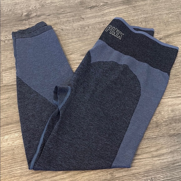 Victoria's Secret Pants - Victoria's Secret PINK Two-Tone Leggings